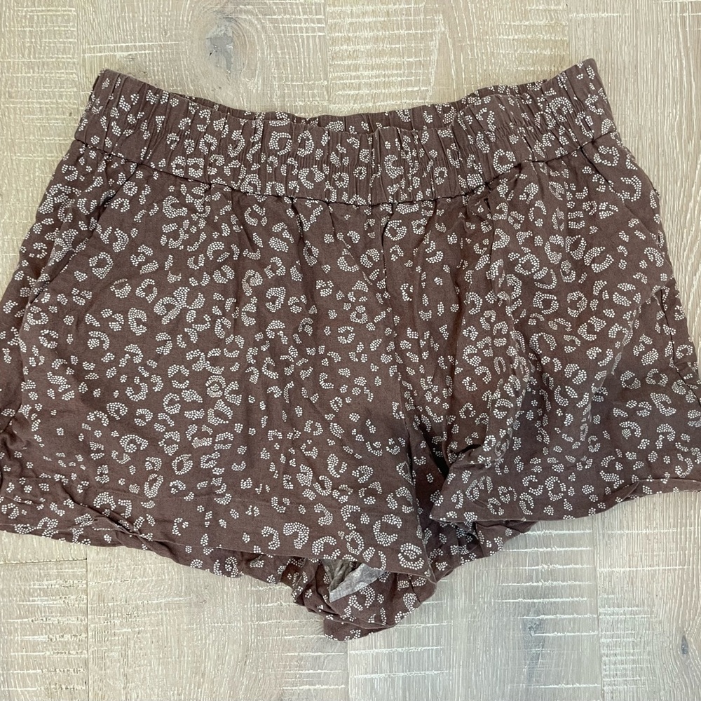 Leopard shorts